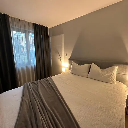 Cosy - Location Apartman Burgasz