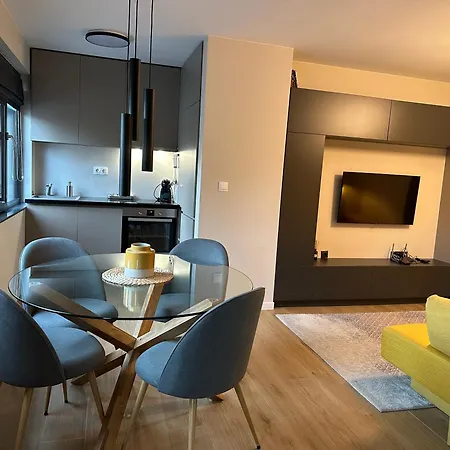 Cosy - Location Apartman Burgasz